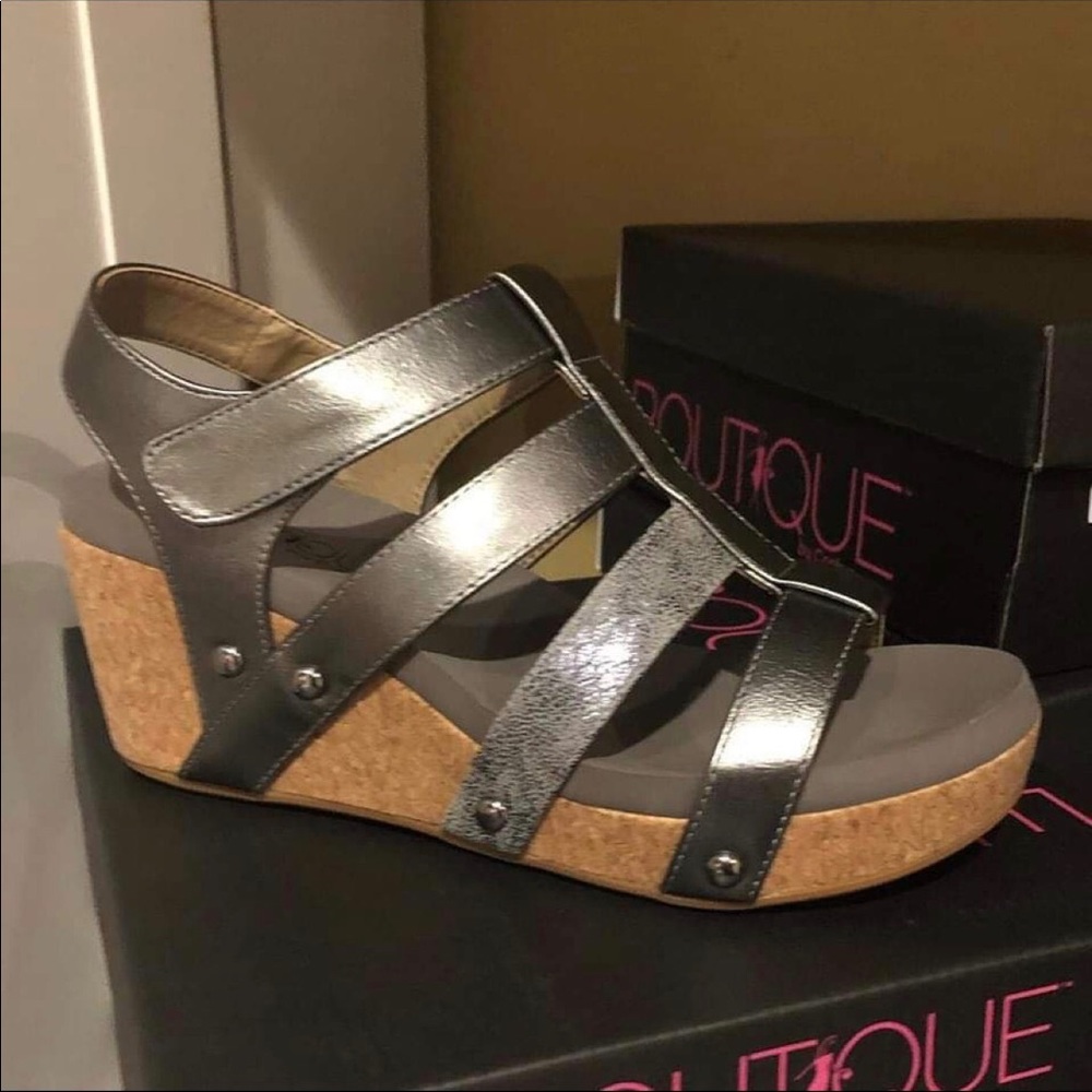 Silver wedges size 8